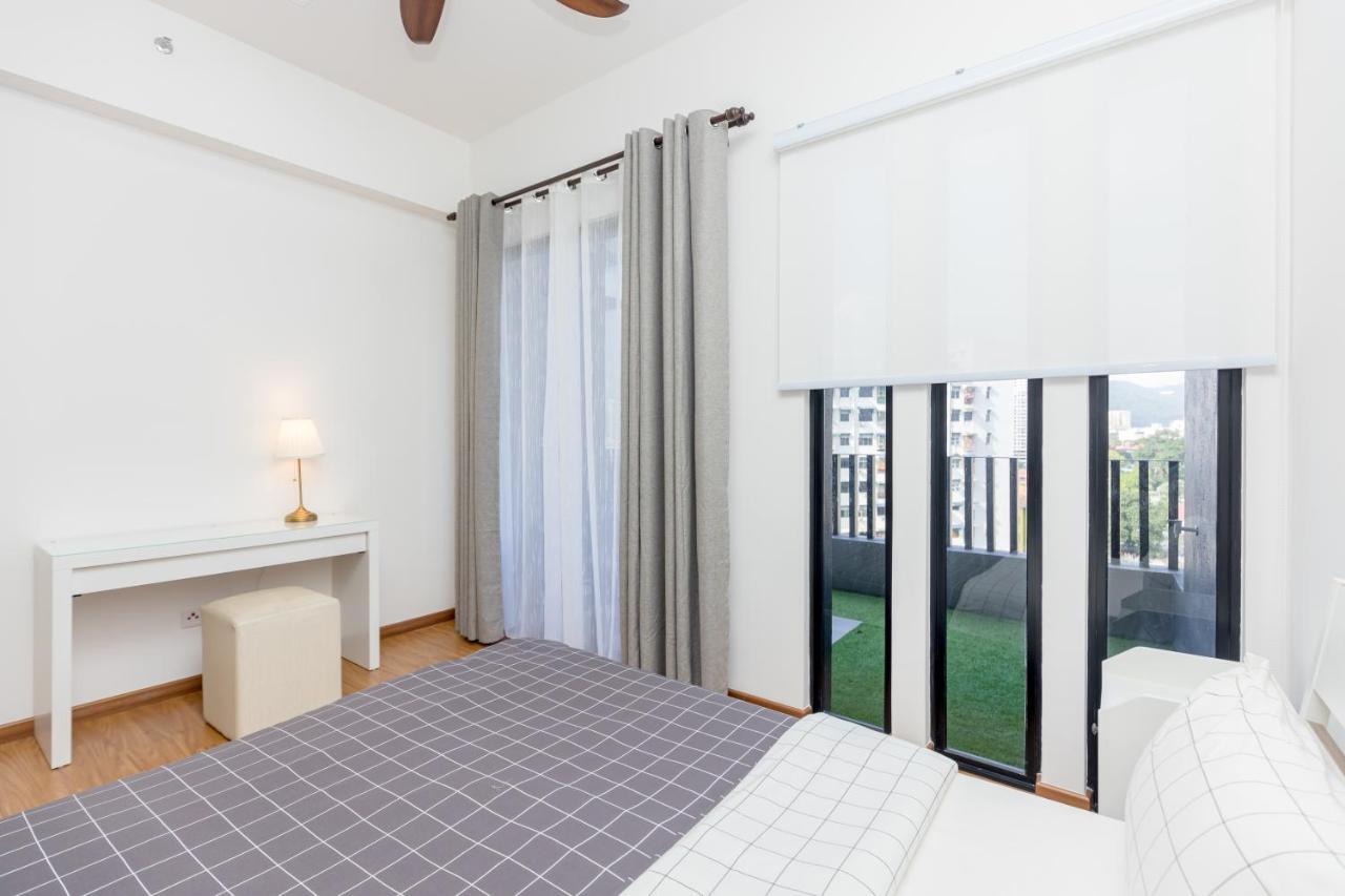 Beacon Executive Suite Penang George Town Exterior foto