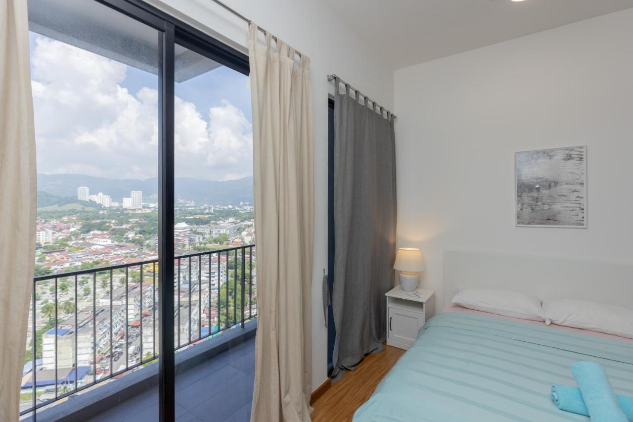 Beacon Executive Suite Penang George Town Exterior foto